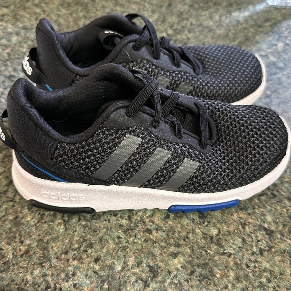 Little boys ADIDAS  sneakers size 10k